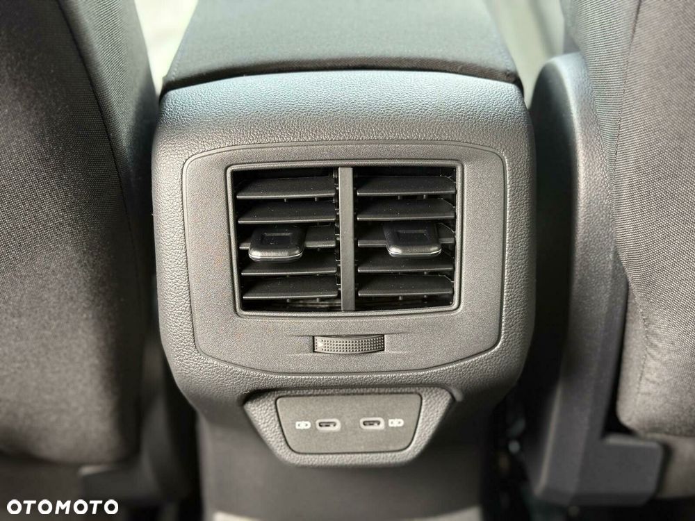 Volkswagen T-Roc 1.5 TSI Life DSG - 31