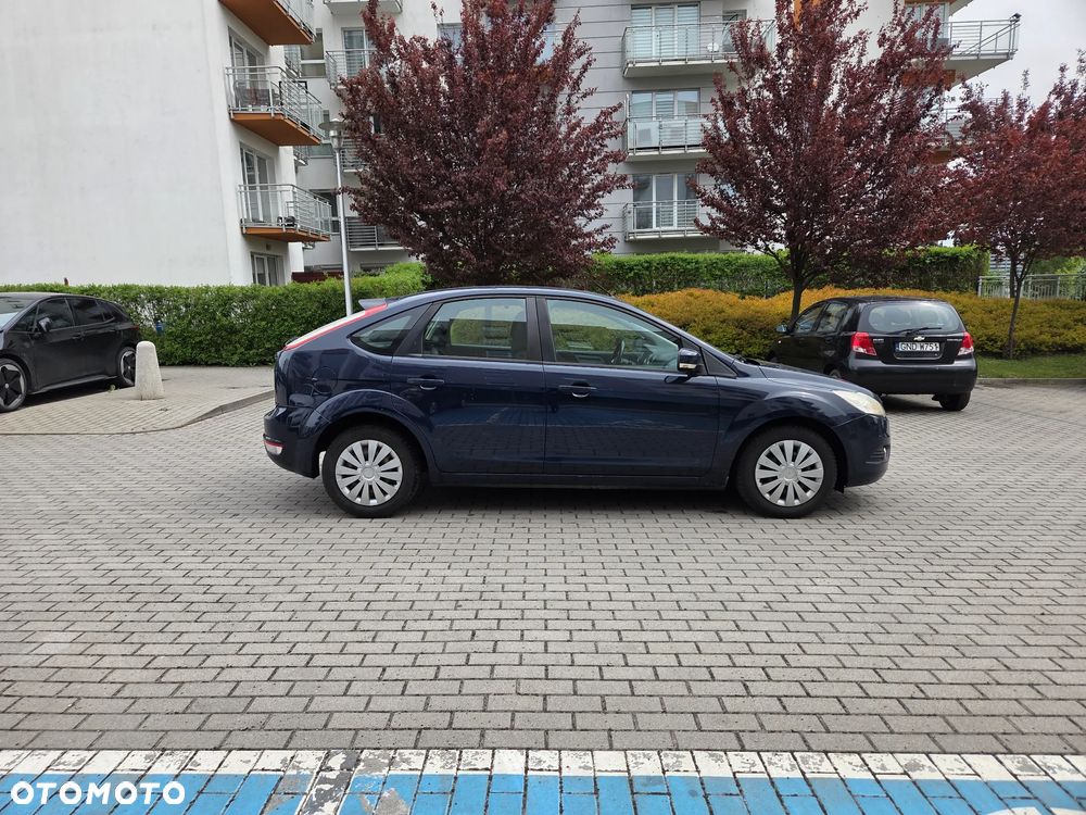 Ford Focus 1.4 Trend + - 4
