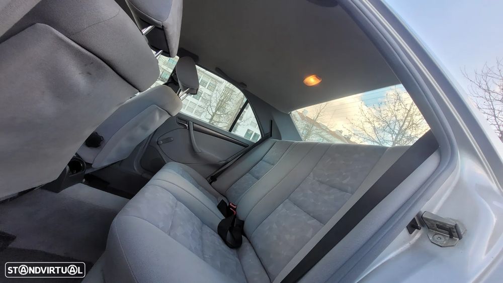 Mercedes-Benz C 200 D Classic - 10