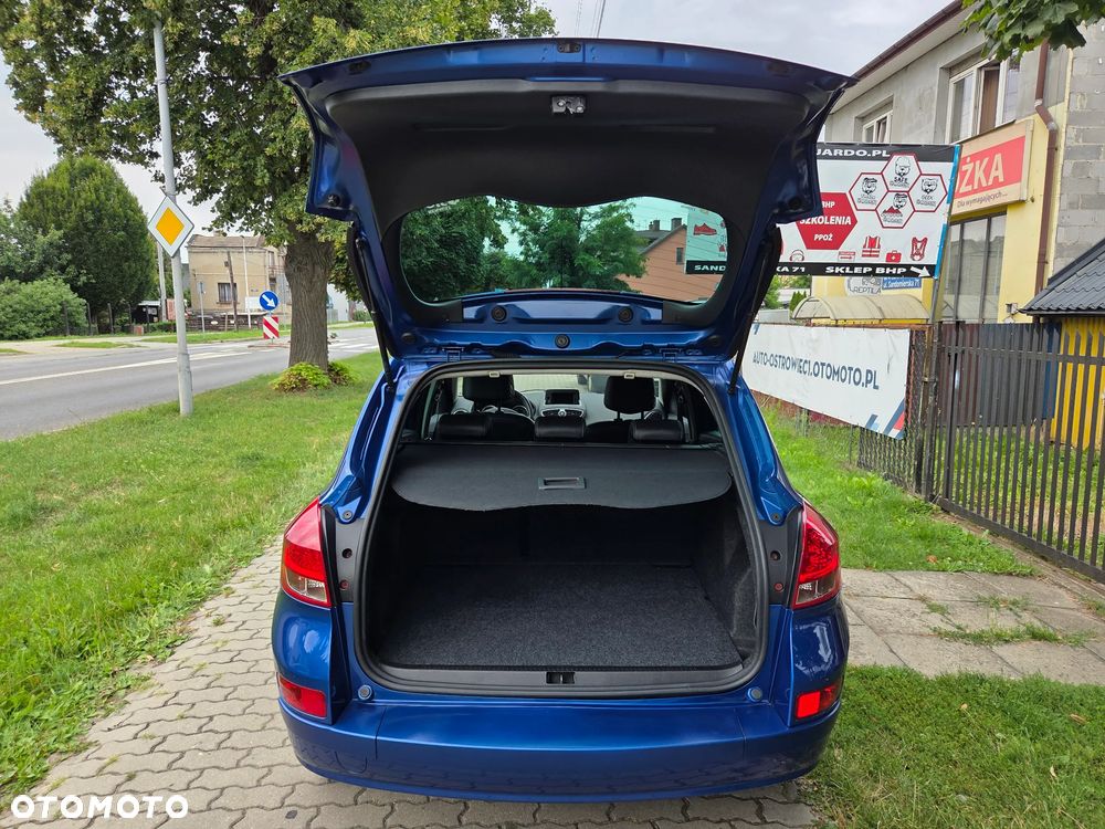 Renault Clio - 25