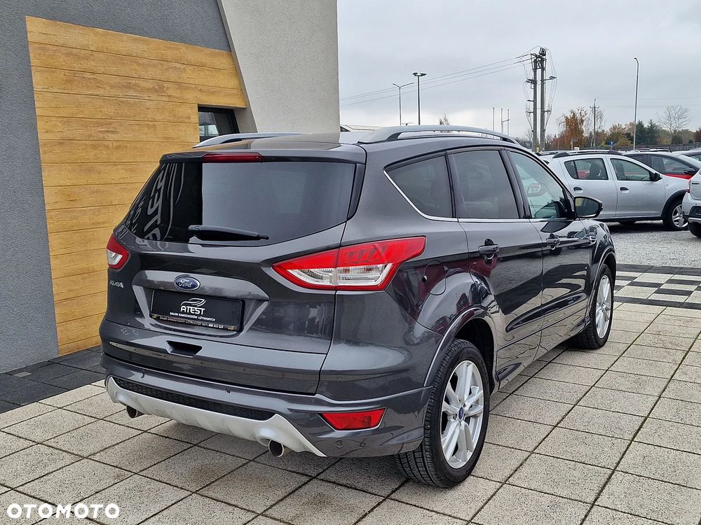 Ford Kuga 2.0 TDCi 2x4 Titanium - 5