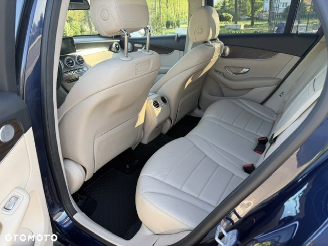 Mercedes-Benz GLC 300 4-Matic - 12