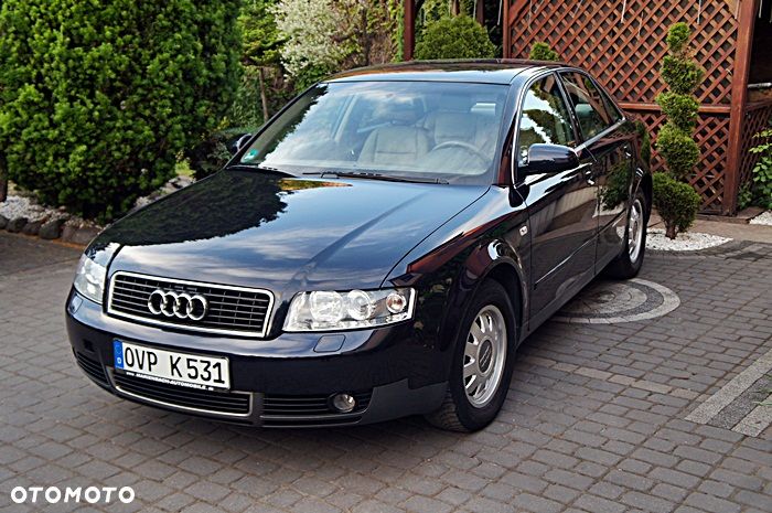 Audi A4 Limousine - 13
