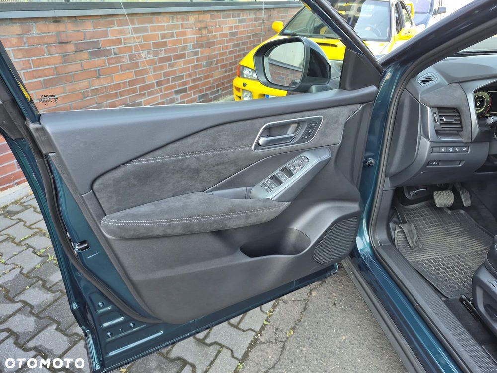 Nissan Qashqai 1.3 DIG-T DCT TEKNA+ - 35