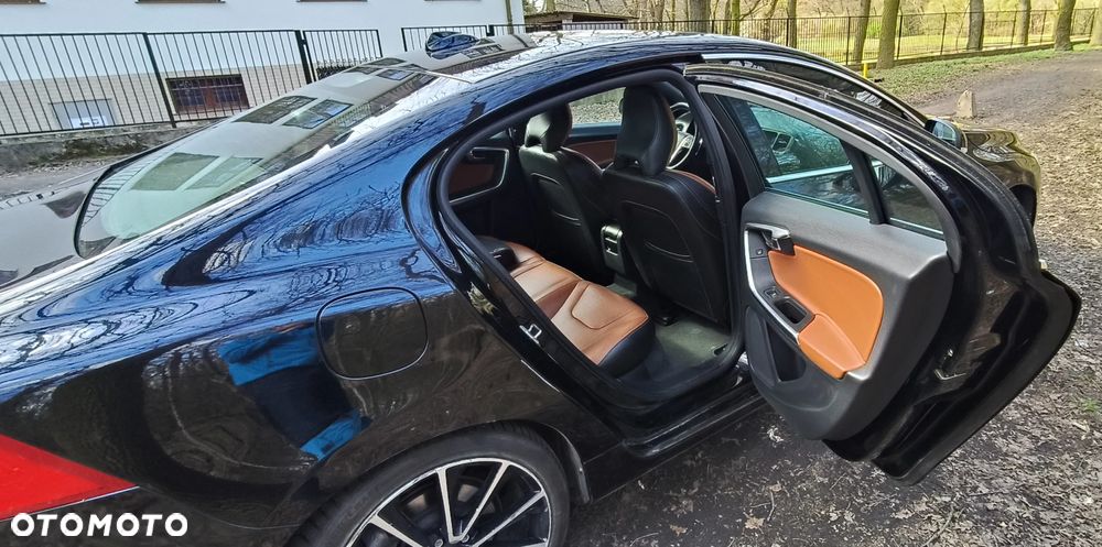 Volvo S60 T5 Geartronic RDesign - 21