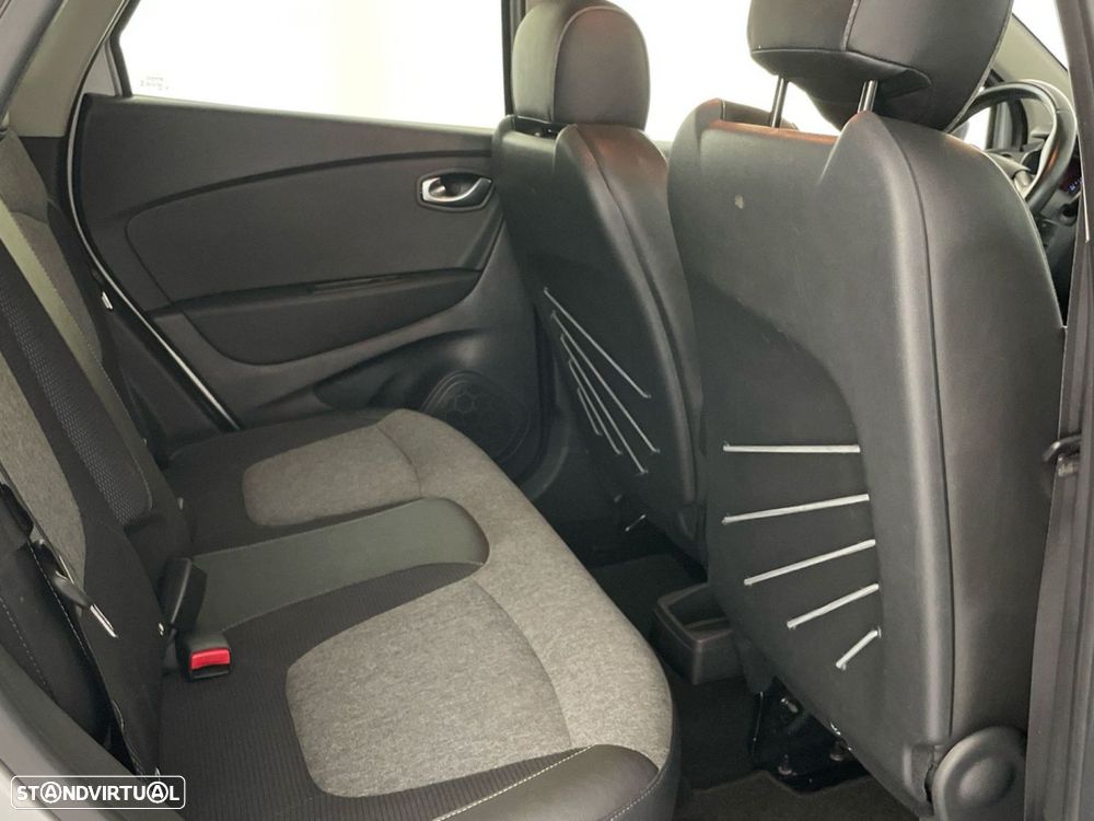 Renault Captur 1.5 dCi Exclusive XMOD EDC - 16