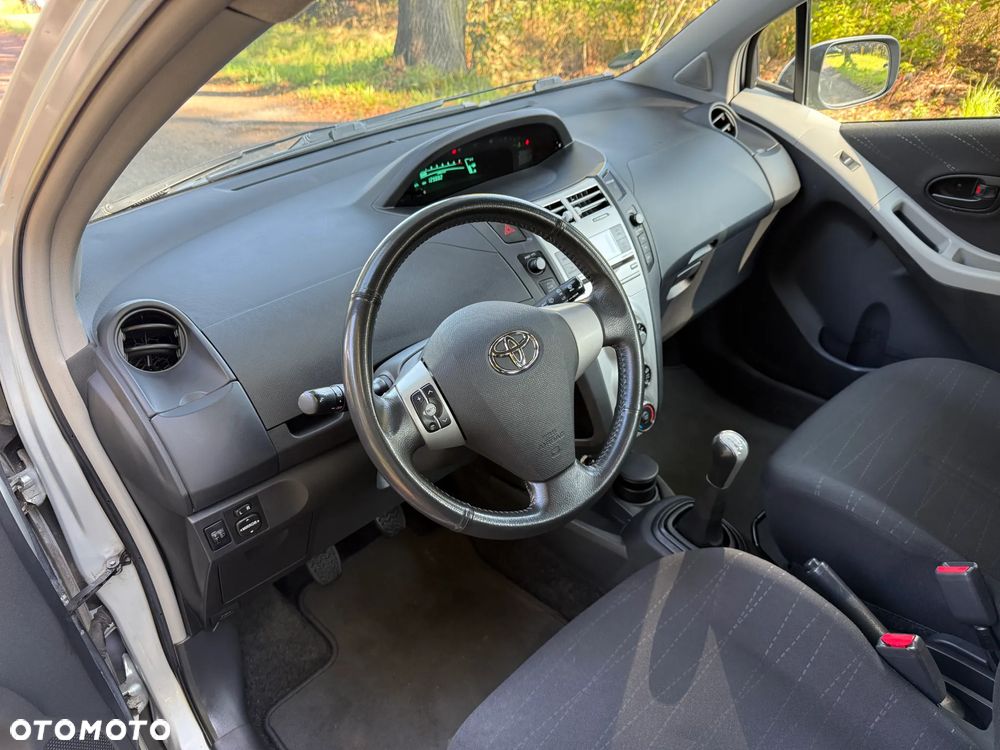 Toyota Yaris 1.0 Sol - 14