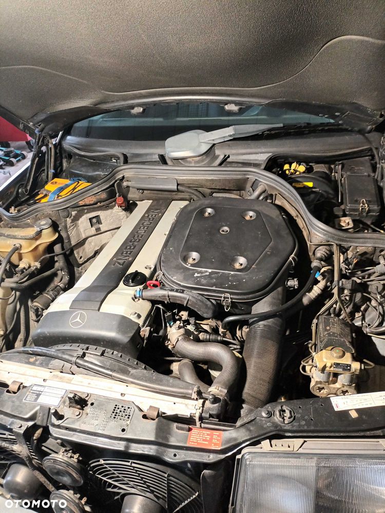 Mercedes-Benz W124 (1984-1993) - 12