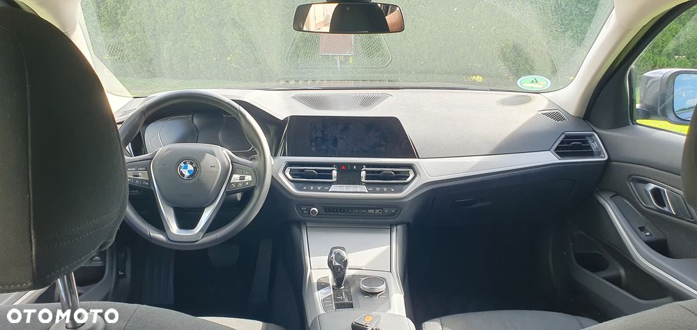 BMW Seria 3 320d Edition Luxury Line Purity - 6