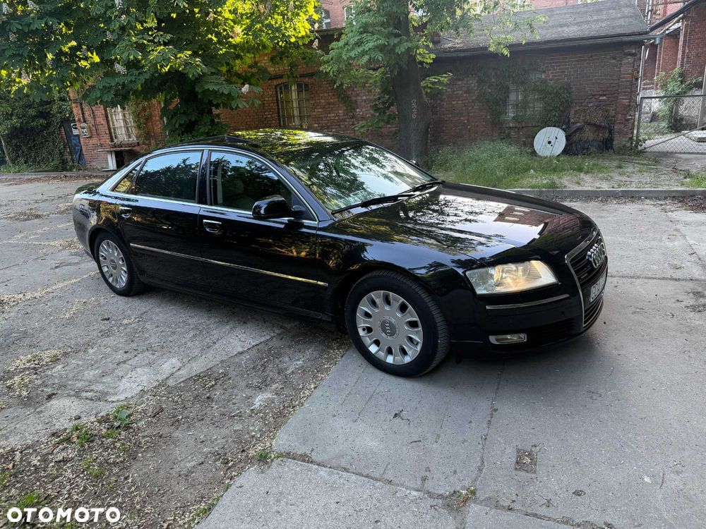 Audi A8 - 2