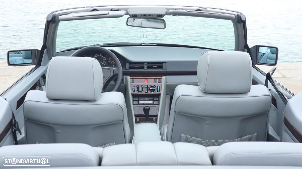 Mercedes-Benz E 220 - 54
