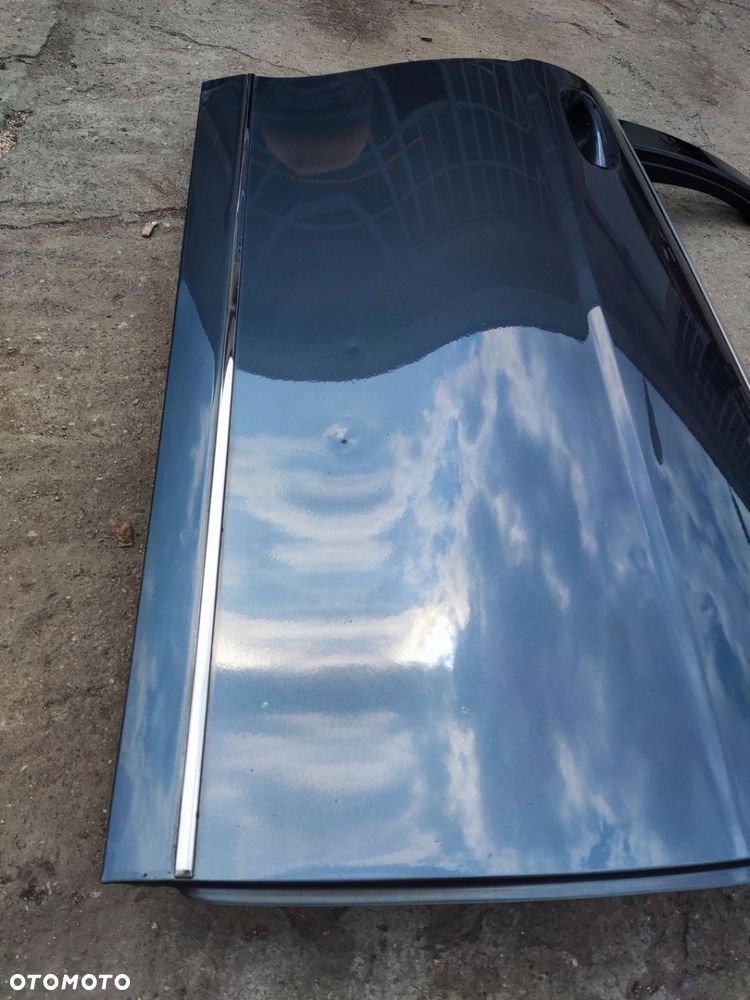 MERCEDES W204 LIFT C KLASA DRZWI PRAWE PRZEDNIE PRZÓD 755 - 4