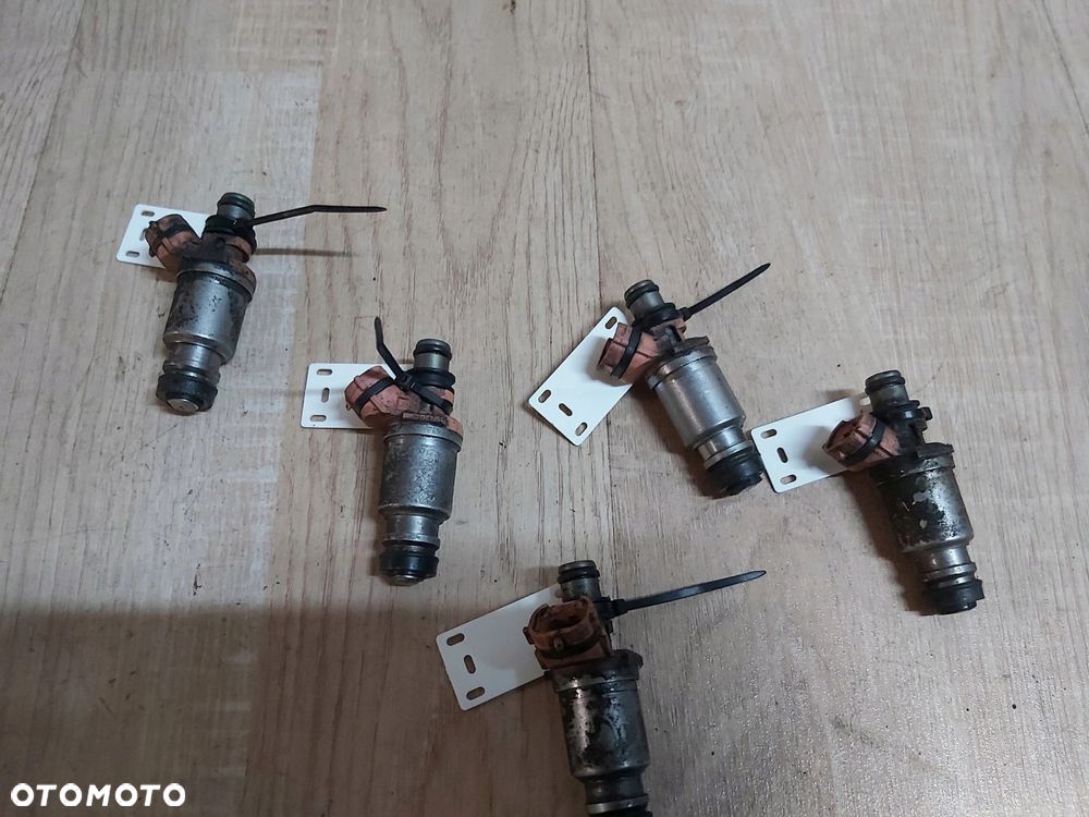 TOYOTA CELICA V 2,0 Wtrysk paliwa 3s-ge 23250-74080 MR2 Land Cruiser - 3