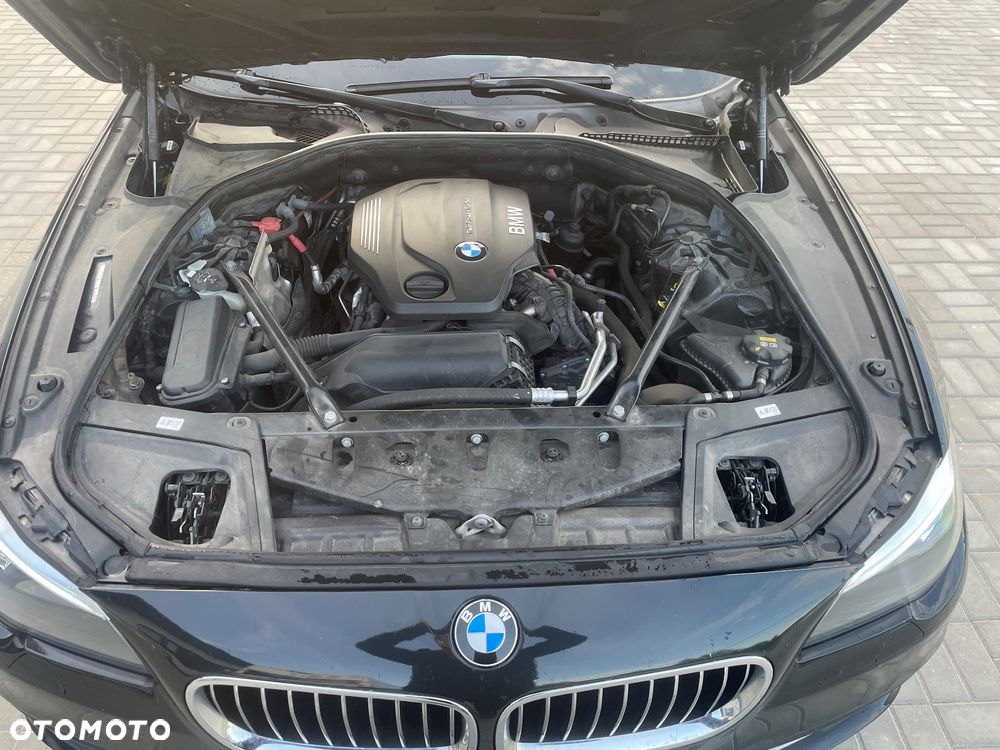BMW Seria 5 520d - 10