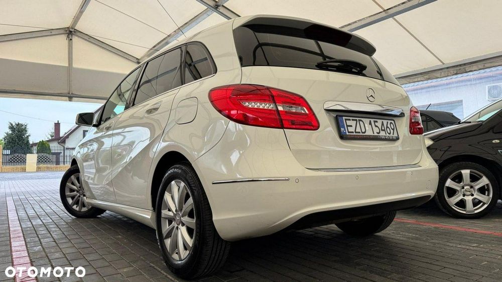 Mercedes-Benz Klasa B 180 BlueEFFICIENCY Edition 1 - 24