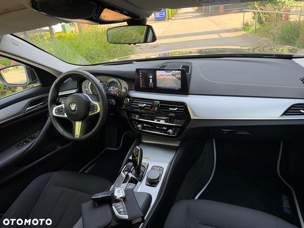 BMW Seria 5 520d Luxury Line - 16