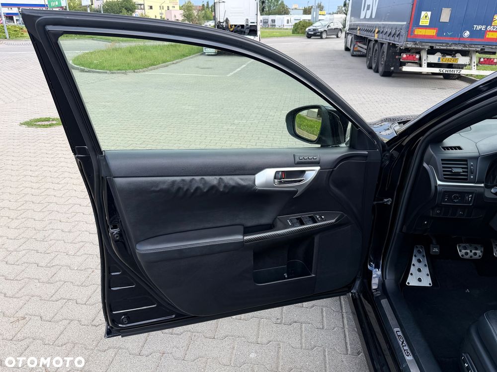 Lexus CT 200h F Sport - 11