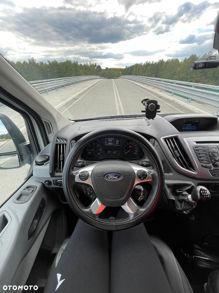 Ford Transit - 13