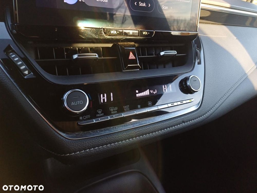 Toyota Corolla 1.8 Hybrid Comfort - 25