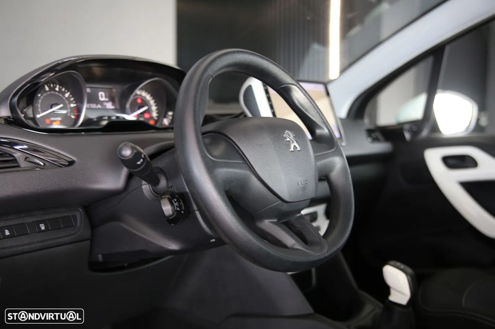 Peugeot 208 1.2 PureTech Style - 13