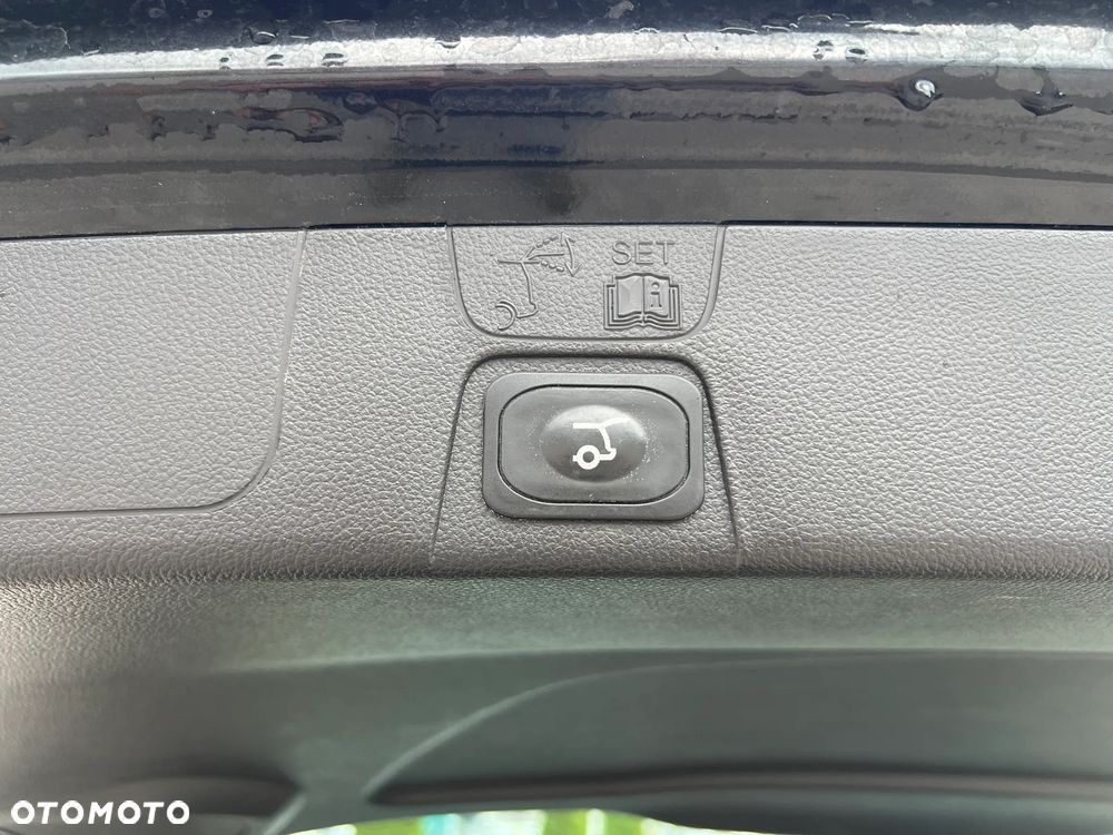 Ford C-MAX - 12