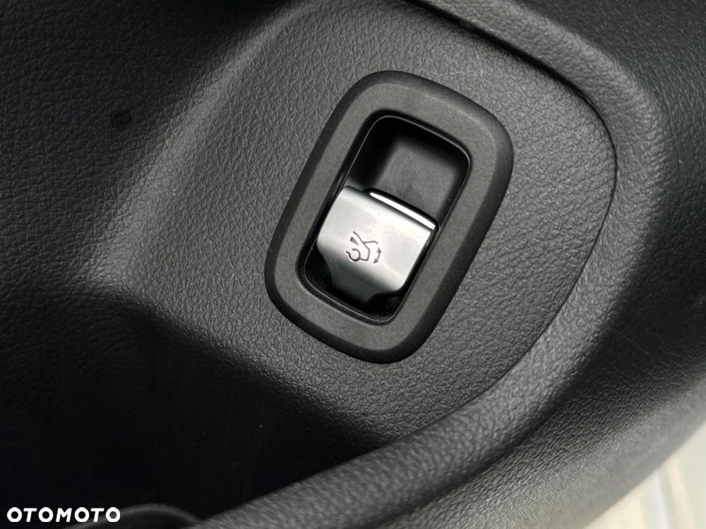 Mercedes-Benz CLE - 29