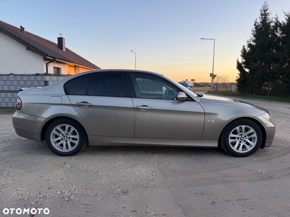 BMW Seria 3 320i Edition Exclusive - 11