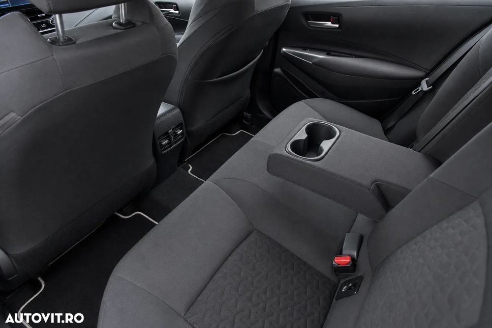Toyota Corolla - 16