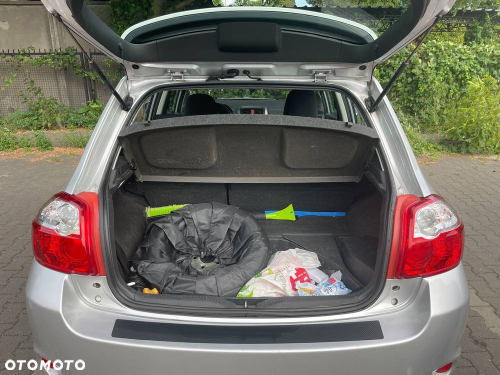 Toyota Auris - 18