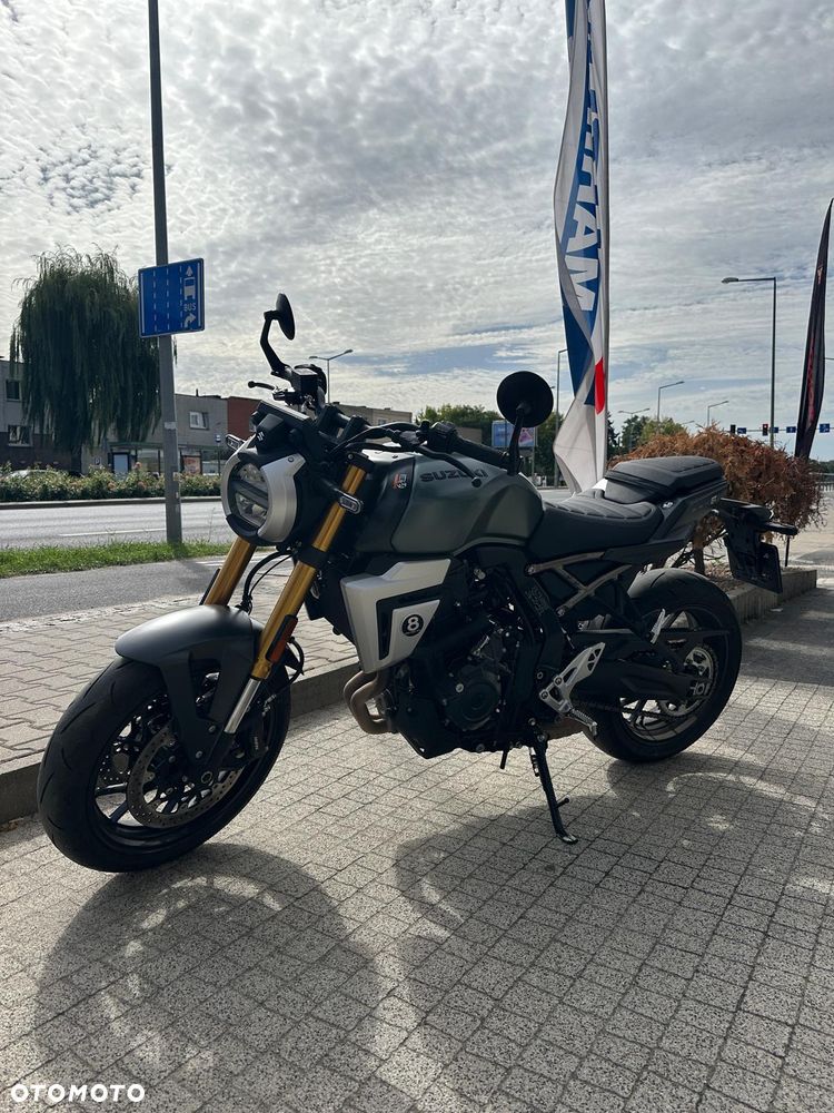Suzuki GSX - 3
