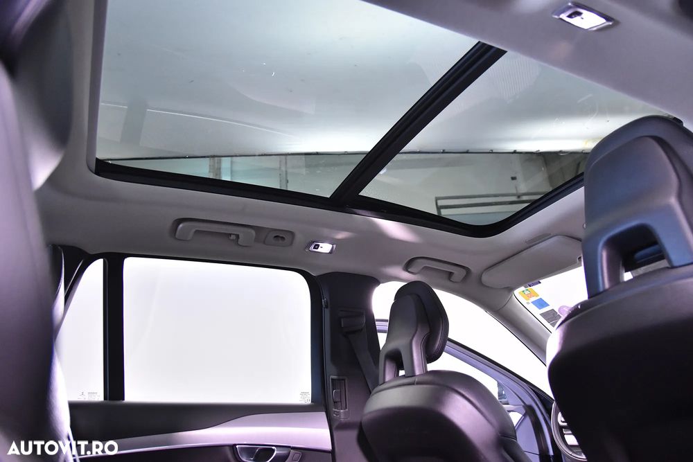 Volvo XC 90 - 23