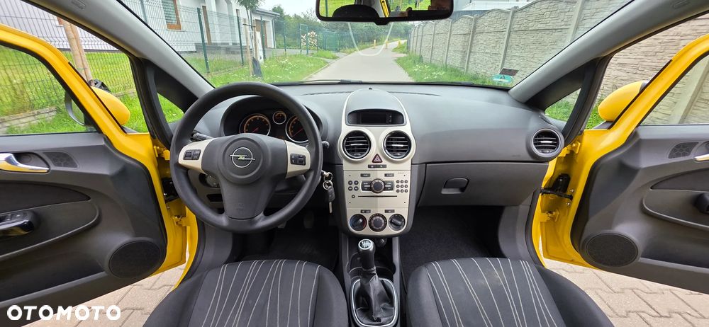 Opel Corsa 1.4 16V Innovation - 20