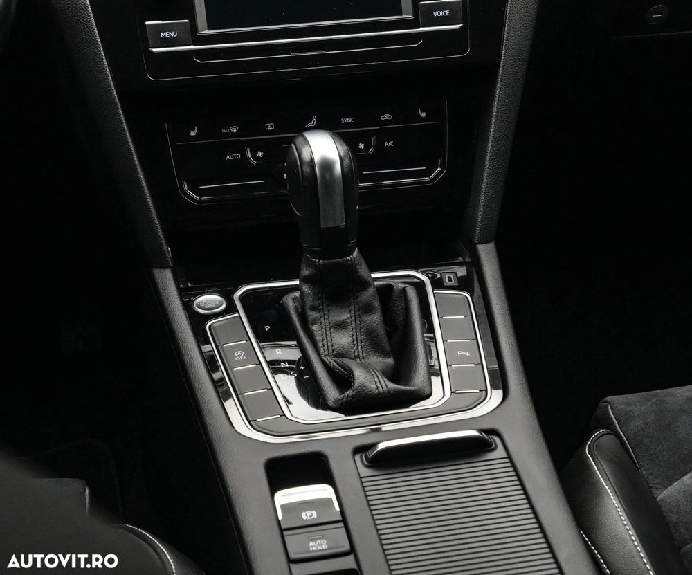 Volkswagen Passat 2.0 TDI DSG Comfortline - 20