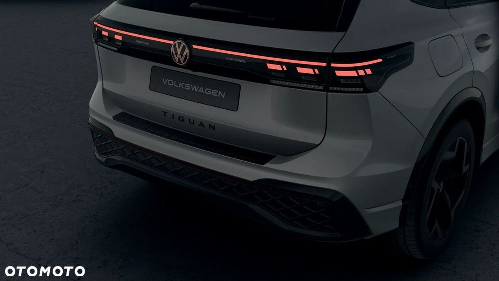 Volkswagen Tiguan - 10
