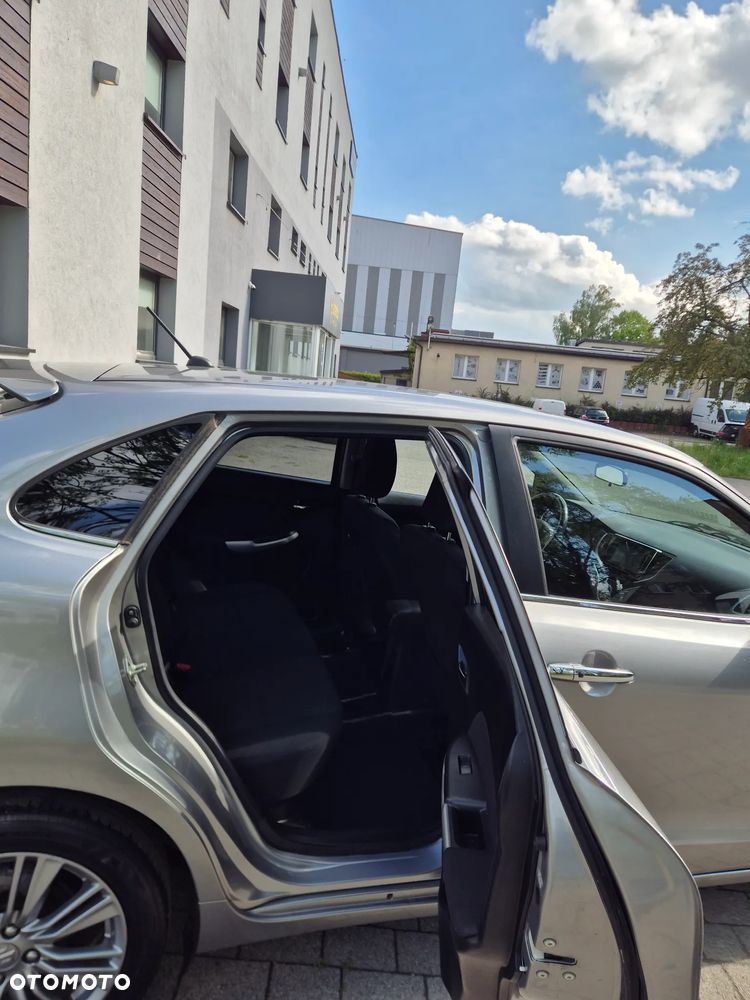 Suzuki Baleno 1.2 Dualjet (SHVS) Hybrid Comfort - 10