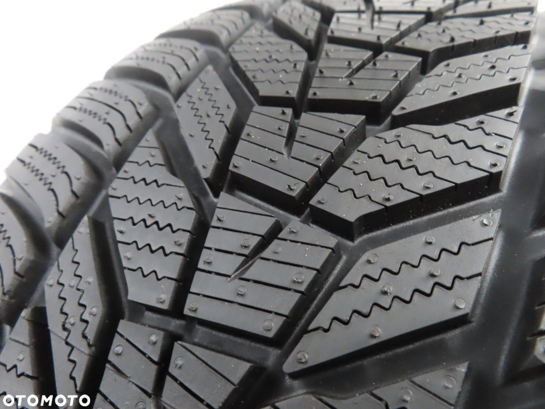 235/35R19 OPONA ZIMOWA Hankook Winter I*Cept Evo3 91W XL - 8