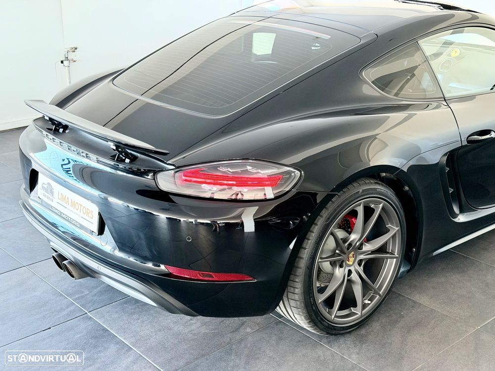 Porsche 718 Cayman 2.0 T - 10
