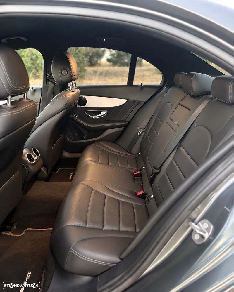 Mercedes-Benz C 300 de AMG Line - 9
