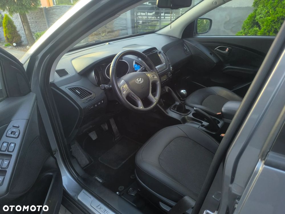 Hyundai ix35 1.7 CRDi Premium 2WD - 17