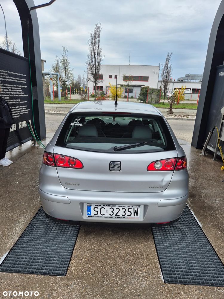 Seat Ibiza 1.4 16V Reference - 12