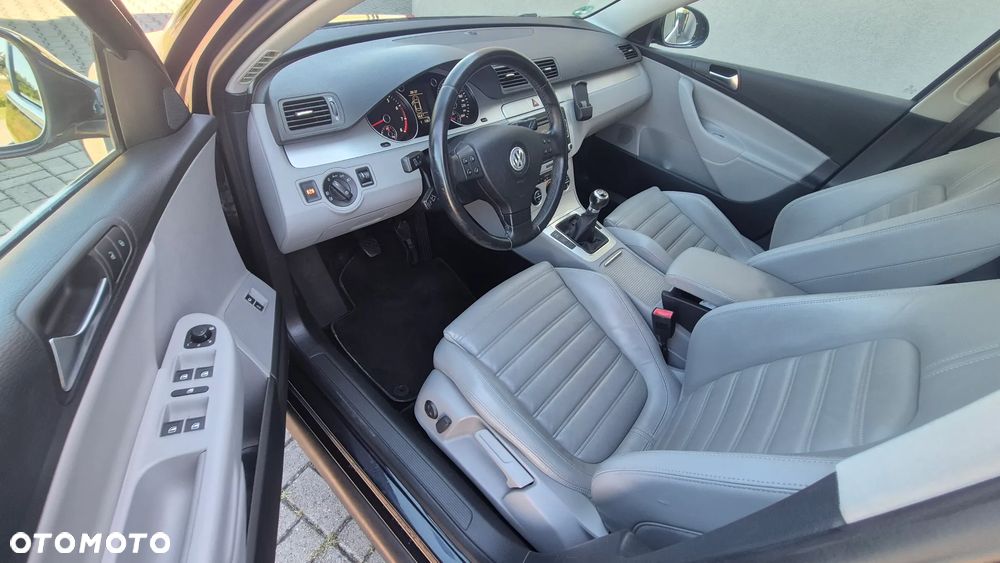 Volkswagen Passat 1.8 TSI Highline - 18