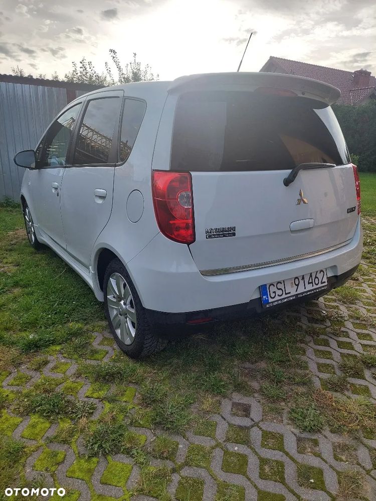 Mitsubishi Colt - 5