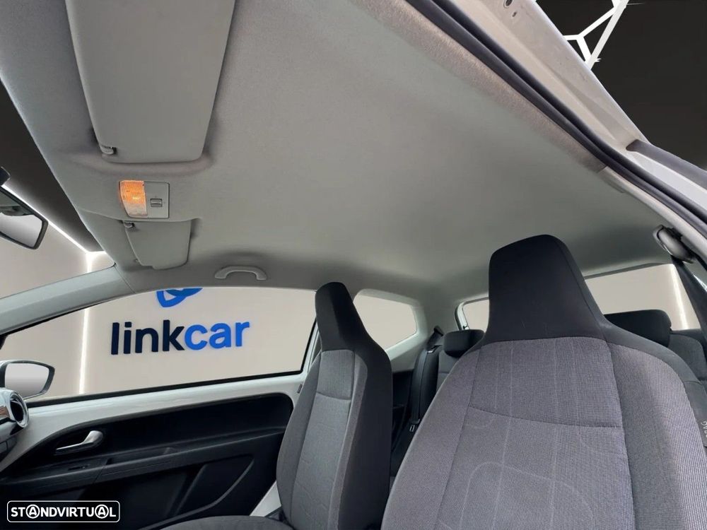 VW Up! 1.0 White - 21