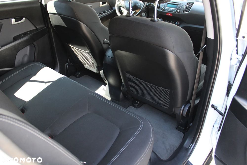 Kia Sportage 2.0 L - 20