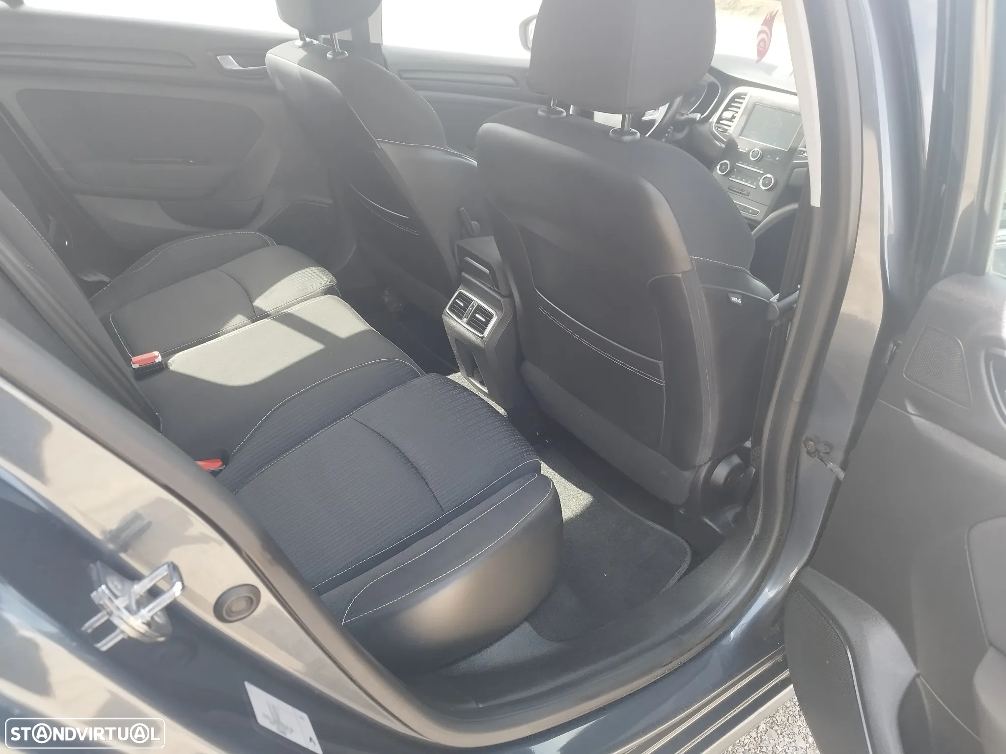 Renault Mégane Sport Tourer - 10