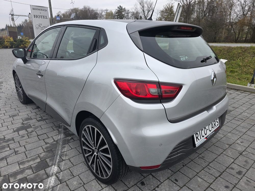 Renault Clio - 6