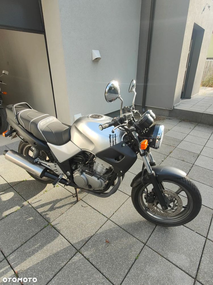 Honda CB - 7