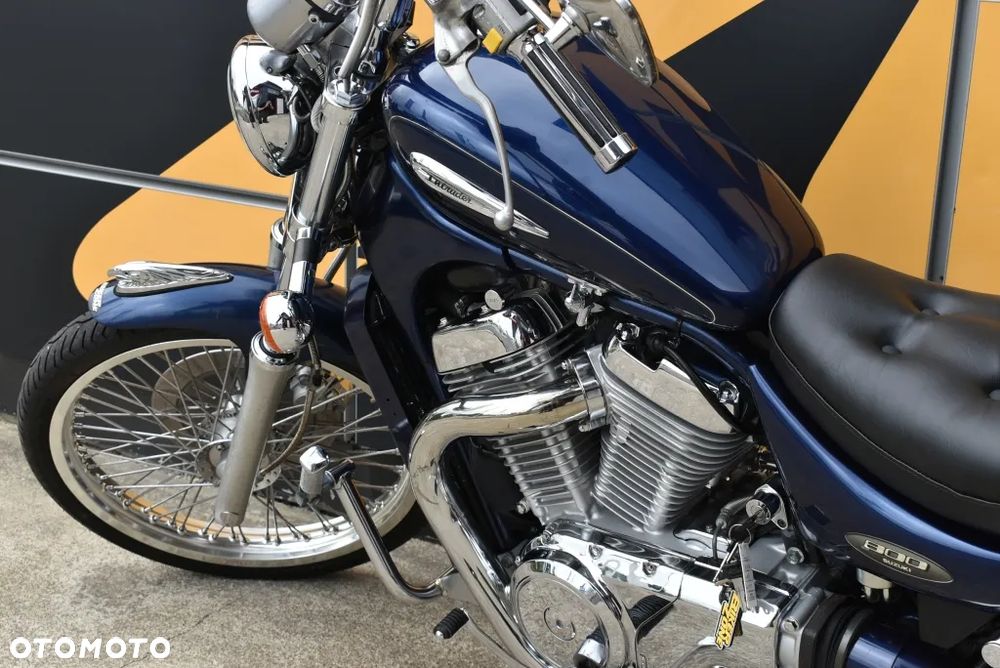 Suzuki Intruder - 14