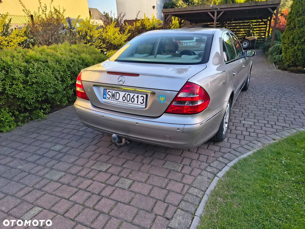 Mercedes-Benz Klasa E 200 Kompressor Elegance Sport Edition - 3