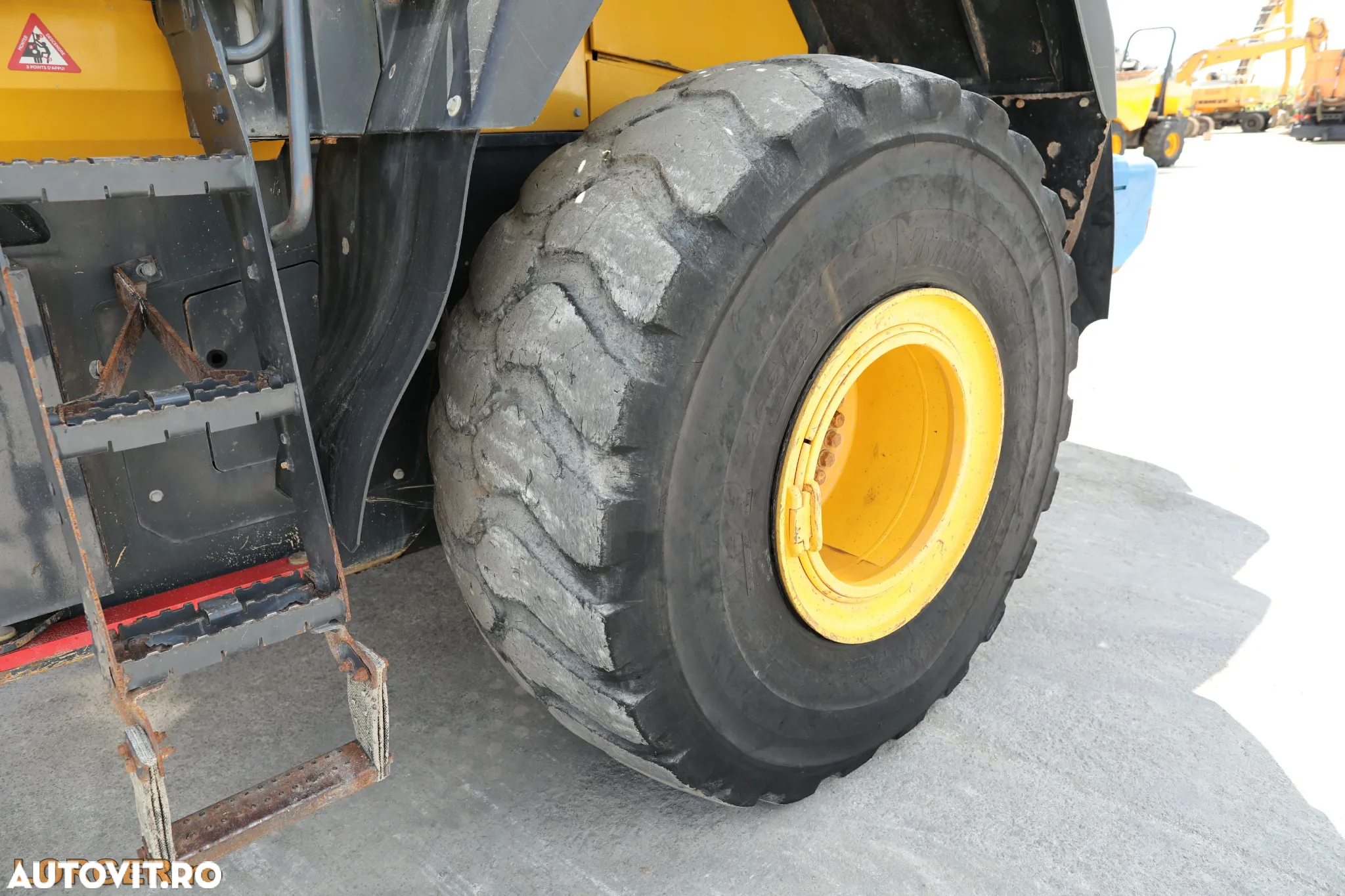 Komatsu WA 480 6H - 9